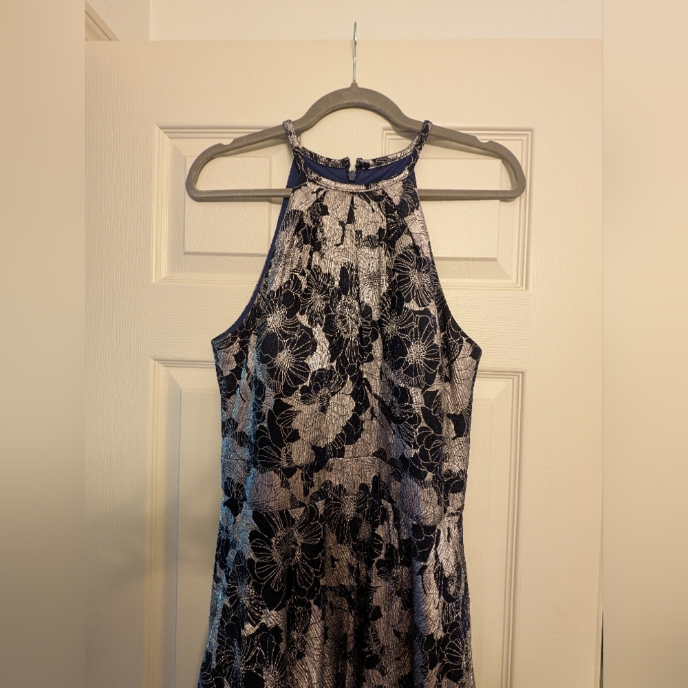 Beautiful Betsy & Adam Dress Refined florals and metallic shine Women's Size 10 - Picture 3 of 9